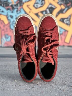 Converse Corduroy Low-Top Sneakers in Burgundy and Black